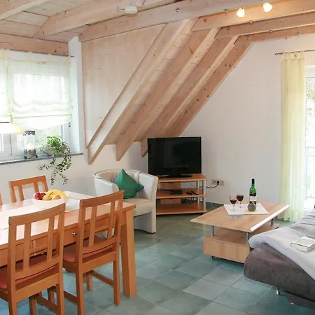 Holder Apartmán